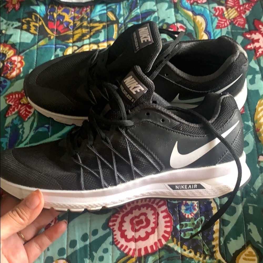 Nike air max black size 8